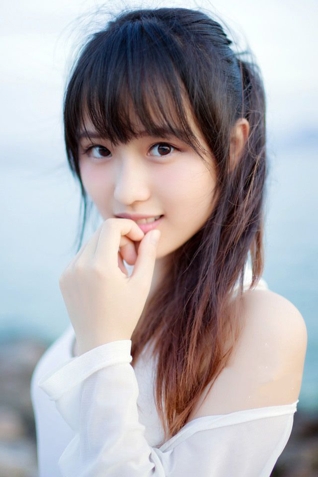 “你们也尽快离折翼天使资源社区，莫要让人生疑，待会儿我送二位出府，另外，告诉孝直一声，在刘璝离开成都之前，将他妻子扣住，免得刘璝一怒之下杀人，让这份仇怨弄大，也可以作为后手。”孟达看了两人一眼，真不知道法正从哪里招来这种奇人异事的。
